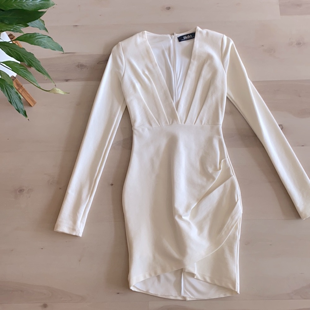 Elegant Cream Long Sleeve Dress